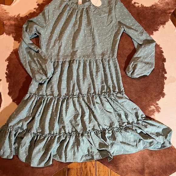 Marie Nicole dress new with tags
size XXL - Picture 2 of 5